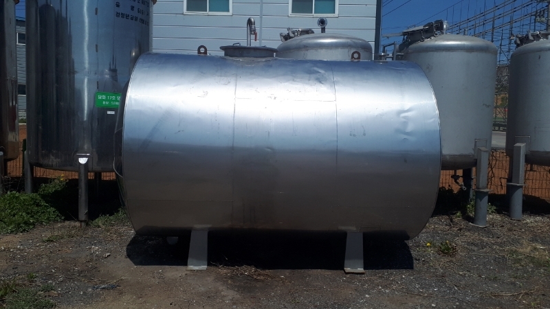 SUS저장탱크(횡형) 8000리터
