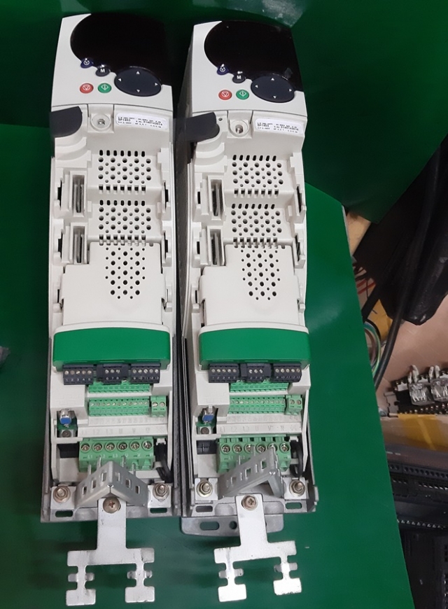 SP UNIDRIVE SP1403 CONTROL TECHNIQUES | SP UNIDRIVE SP1403 유니드라이브 | 부자 ...