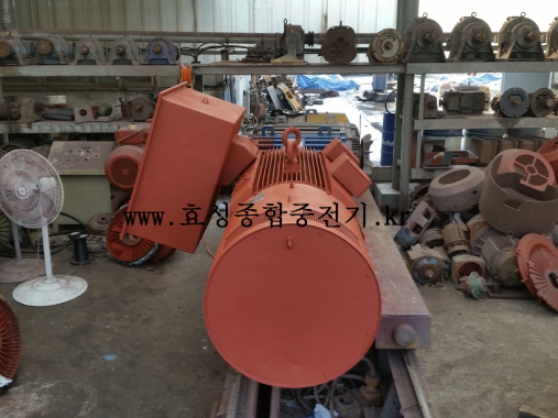 Hyundai High Voltage Motor 275KW*6P*60HZ*6600V Product Image