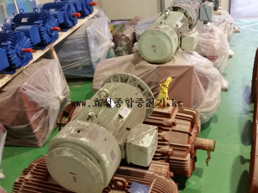 Hyundai New Vertical Motor 215HP*6P*60HZ*440V Product Image
