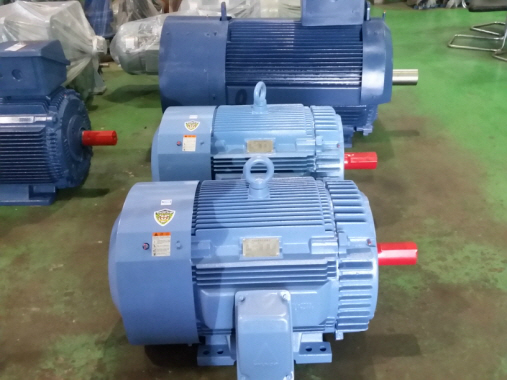 현대모터 200HP*4P*60HZ*380V