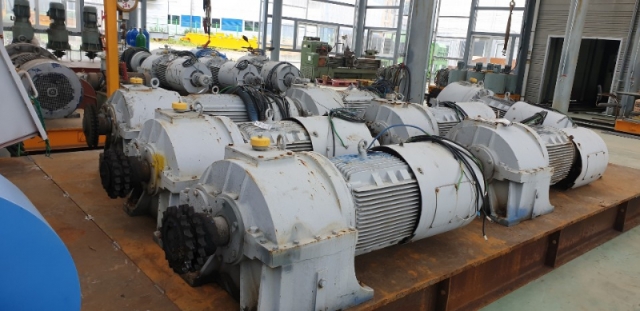 현대 기어드모터 50HP*4P*60*380V (1/10)