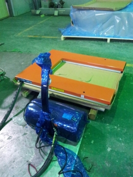 U자형 테이블리프트