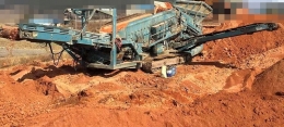 Track-type sand and gravel screening plant (used aggregate screener) PowerScreen 1800-class for sale