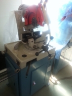 원형톱기계, 중고톱기계, 하이스절단기