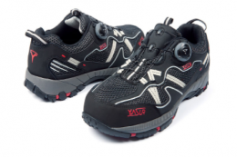 Safety shoes. Work shoes