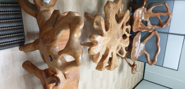 원목 테이블 및 의자