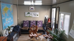 원목 테이블 및 의자 제품 이미지 2
