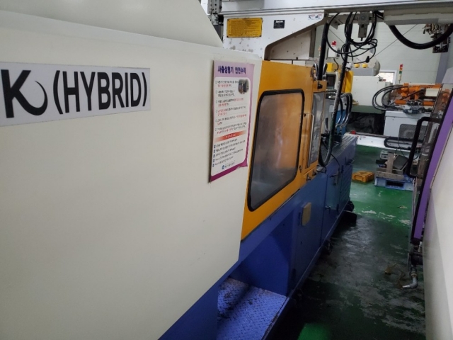 BMK130-ton Color-Change Injection Molding Machine 제품 이미지