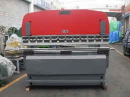 유압절곡기8자,4.5t