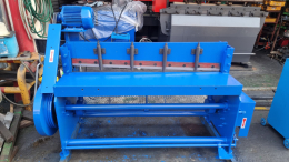 Four-way summary sharing machine