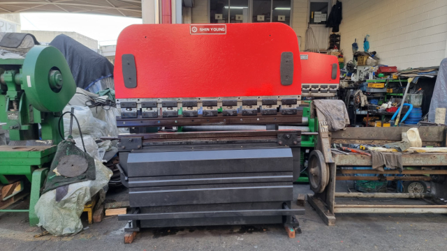 유압 절곡기 6자