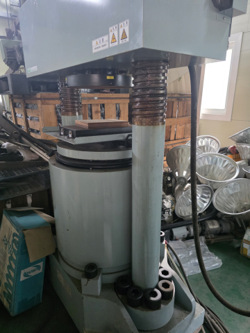 동경시험기 AC-3000SIII | 재료 압축시험기 | Hydraulic Tester| 300톤압축강도 제품 이미지