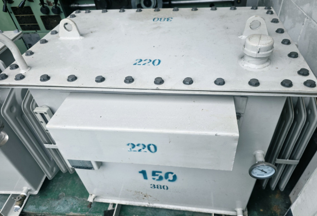 중고 150kVA 복권형 유입식 변압기: 3상 380V 220V 다운트랜스150 kVA step down transforme 제품 이미지