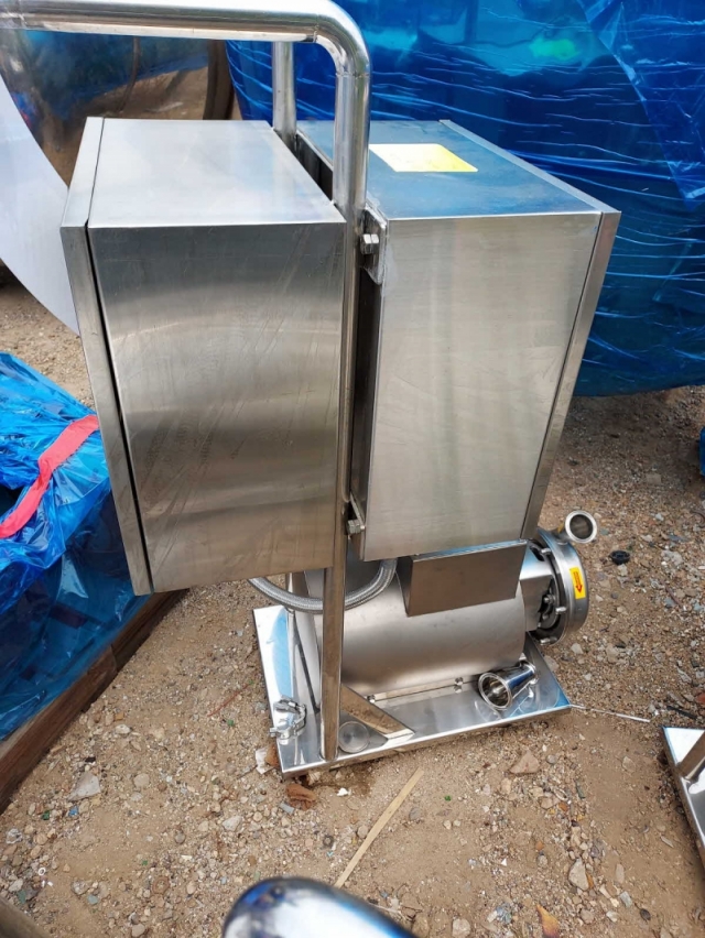 쎄니타리펌프/Sanitary pump 3.5 kw(방폭)/3대 제품 이미지