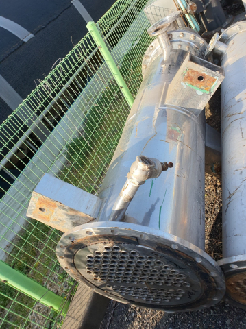 SUS Condenser (Heat Exchanger) Ø500 x (L) 2,000 mm (Tube Ø2.5 x 110 pcs) 18 m² Product Image