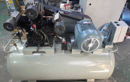 10HP 삼상220V/380V 겸용  콤프레샤 대용량 탱크장착 TEST완료 후  출고 대기 중 입니다