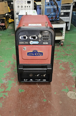 인버터 CO2 용접기 350A 마스터 산업용 중고