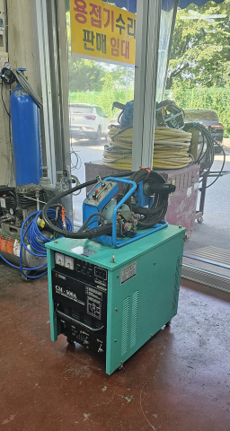 유니테크 CM-500A 인버터 CO2 용접기 500A 제품 이미지
