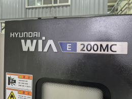 현대위아 CNC8인치 턴밀선반  E200MC