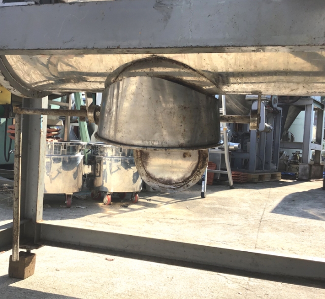 리본믹서 약350ℓ/3 HP(30:1),리본혼합기,리본배합기,분말믹서,분말혼합기,분말배합기,중고리본믹서,중고리본혼합기 제품 이미지