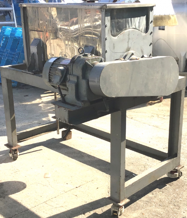 리본믹서 약350ℓ/3 HP(30:1),리본혼합기,리본배합기,분말믹서,분말혼합기,분말배합기,중고리본믹서,중고리본혼합기 제품 이미지