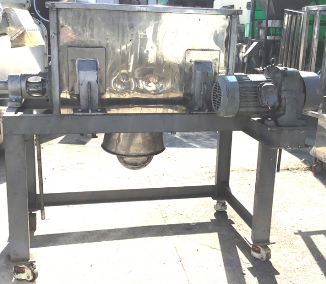 리본믹서 약350ℓ/3 HP(30:1),리본혼합기,리본배합기,분말믹서,분말혼합기,분말배합기,중고리본믹서,중고리본혼합기 제품 이미지