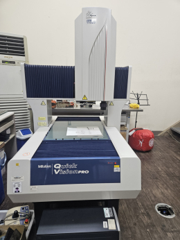 Mitsutoyo QV 400 Contactless Measuring Instruments (Mitsutoyo, Microview, OGP, Nikon, Nikon, Used Non-Contact, Non-Contact, Video Meters)