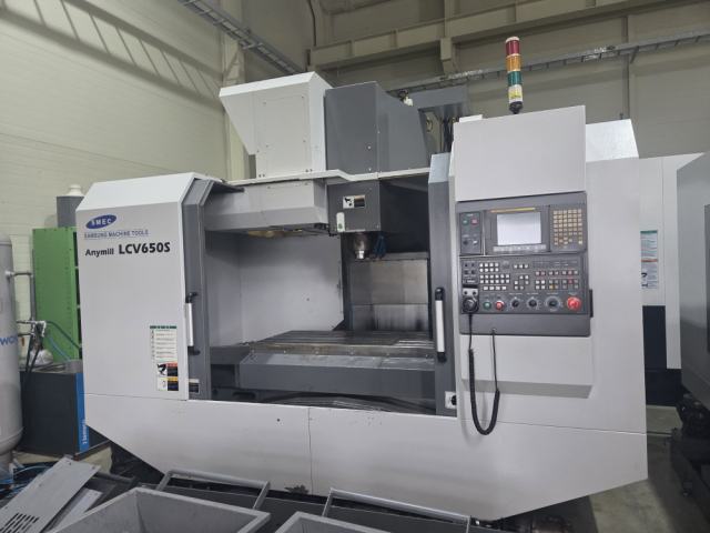 SMEC 중고 머시닝센터 6호기 LCV650S(2010년식)
