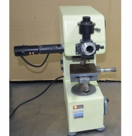 AKASHI MVK-EIII Hardness Tester