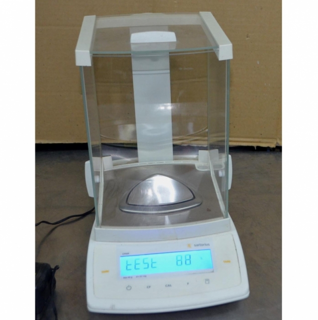 Sartorius CPA64 Analytical Balance