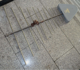 EMCO 3147 Log Periodic Dipole Array Antenna