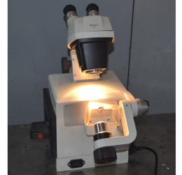 Leica Reichart Ultratrim Microtome