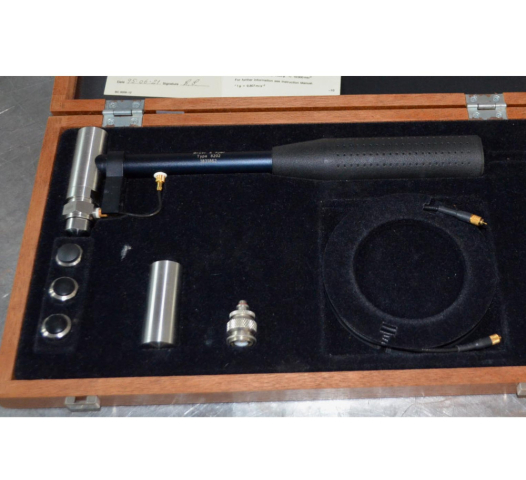 Bruel & Kjaer 8202 Impact Hammer