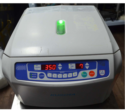 KUBOTA 4000 Centrifuge 제품 이미지