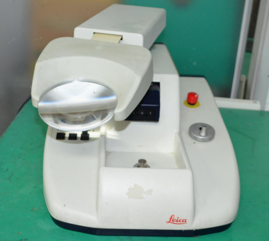 Leica VT1000M Vibrating Blade Microtome