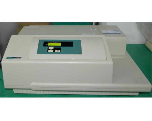 VersaMax Microplate Absorbance Spectrophotometer