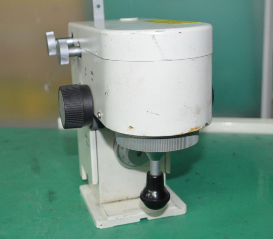 Leica Mechanical Micromanipulator
