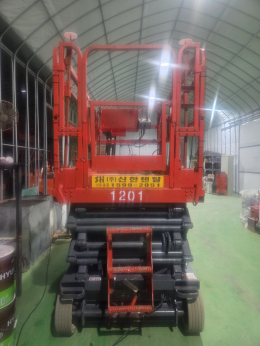 JLG3246  10m 고소작업대 리프트, 배터리씨져리프트, 고소작업대렌탈, 리프트임대, 렌탈판매, 수도권렌탈, 전국 렌탈 제품 이미지 3