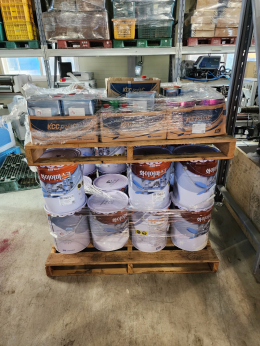 Paint and hardener for KCC vehicles