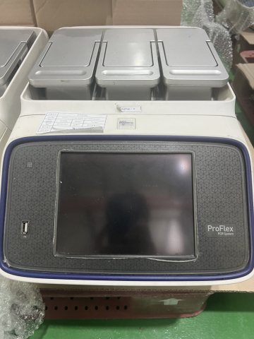 3500xL Dx Genetic Analyzer 6대 제품 이미지