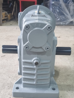 웜감속기 브레이크 모터 (3HP, 1/60, 120형, 상형, WUM, 삼양감속기) 제품 이미지 2