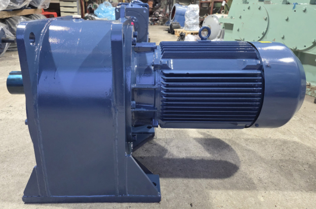 기어드감속기모터 (40HP, 1/20, 효성감속기 (신형), 380V, 최고품질) 제품 이미지