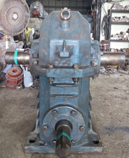 Worm Gear Reducer (Size 350, 1/50, Samyang Gear Reducer)