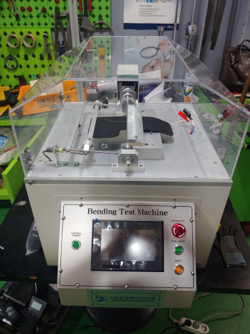 재료 물성 시험기 주문제작 신율 시험기, 마찰 시험기, 재봉피로 시험기, 밴딩시험기, 인장시험기 외 제품 이미지