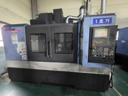 [머시닝센터] 두산 DNM650Ⅱ 12,000RPM 2015년식 흑연가공했던 장비 판매합니다.