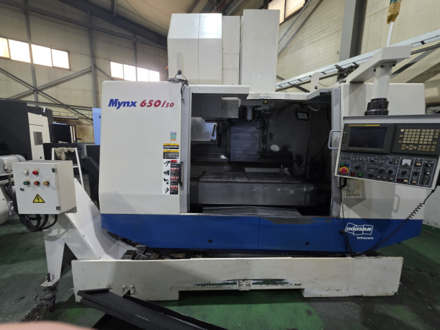 [머시닝센터] 두산 머시닝센터 Mynx650 2006년식 6,000RPM 24T BT50 판매합니다.