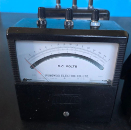 DC V METER
