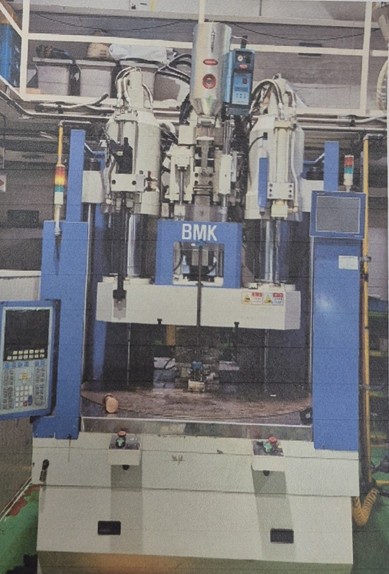 BMK 다대사출기 150톤 제품 이미지