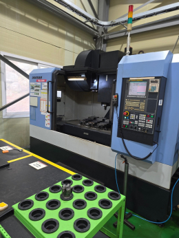 Doosan Vertical Machining Center Mynx6500 RPM12000